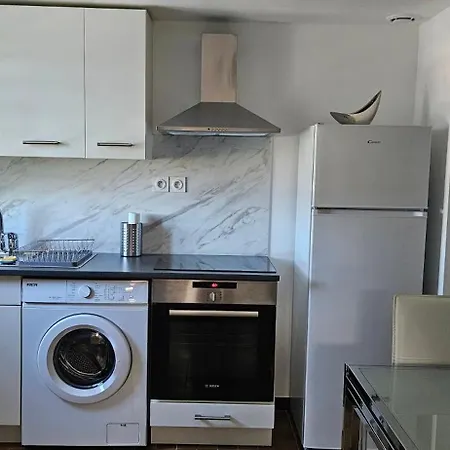 Chez Henri-ange Apartament *